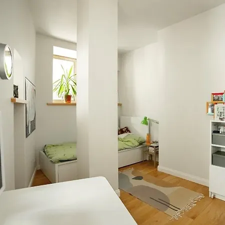 Modern Luxury 3br Historic Miera Iela Апартаменти Рига