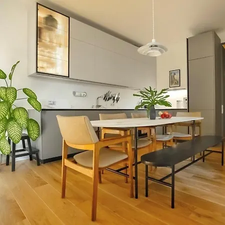Modern Luxury 3br Historic Miera Iela