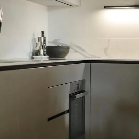 Modern Luxury 3br Historic Miera Iela Апартаменти Рига
